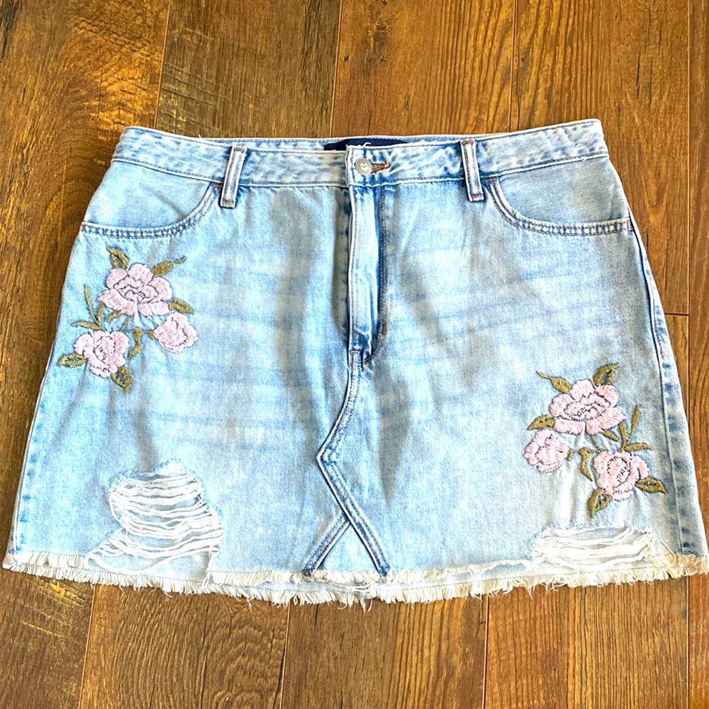 DENIM MINI SKIRT